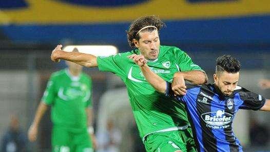 Peccarisi all'intervallo: "Stiamo giocando bene, peccato il campo"