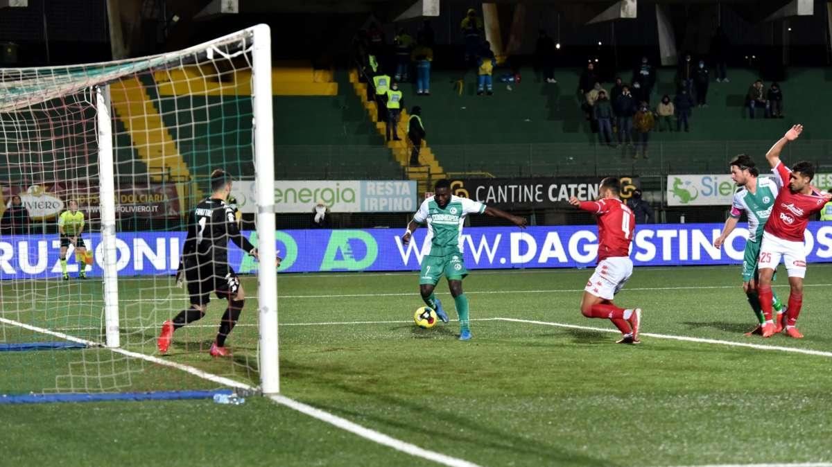 TuttoAv Award - Col Bari vince Kanoute, secondo posto per Dossena