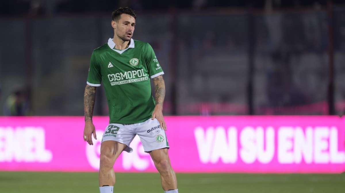 Frosinone-Avellino 2-0, le pagelle: Besaggio in ombra, Lescano non pervenuto, Enrici travolto da Ghedjemis
