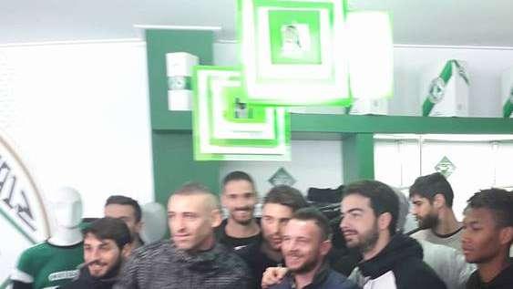 FOTONOTIZIA - D'Angelo da record, Taccone lo premia 