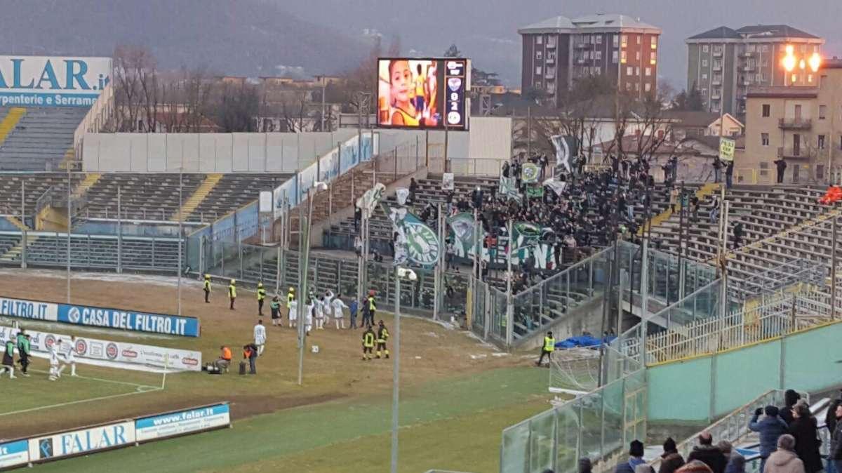 Qualche goccia d'acqua per chi ha ingoiato la polvere: a Brescia è un Avellino splendente