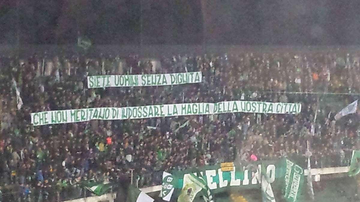 Elogio ai tifosi dell'Avellino: gli unici a tenere ancora alta la concentrazione