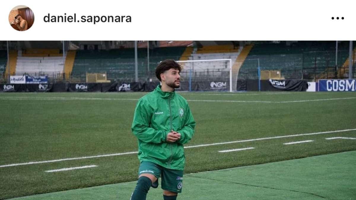 Saponara della Primavera indossa una maglia intima della Salernitana. Arrivano le scuse sui social 