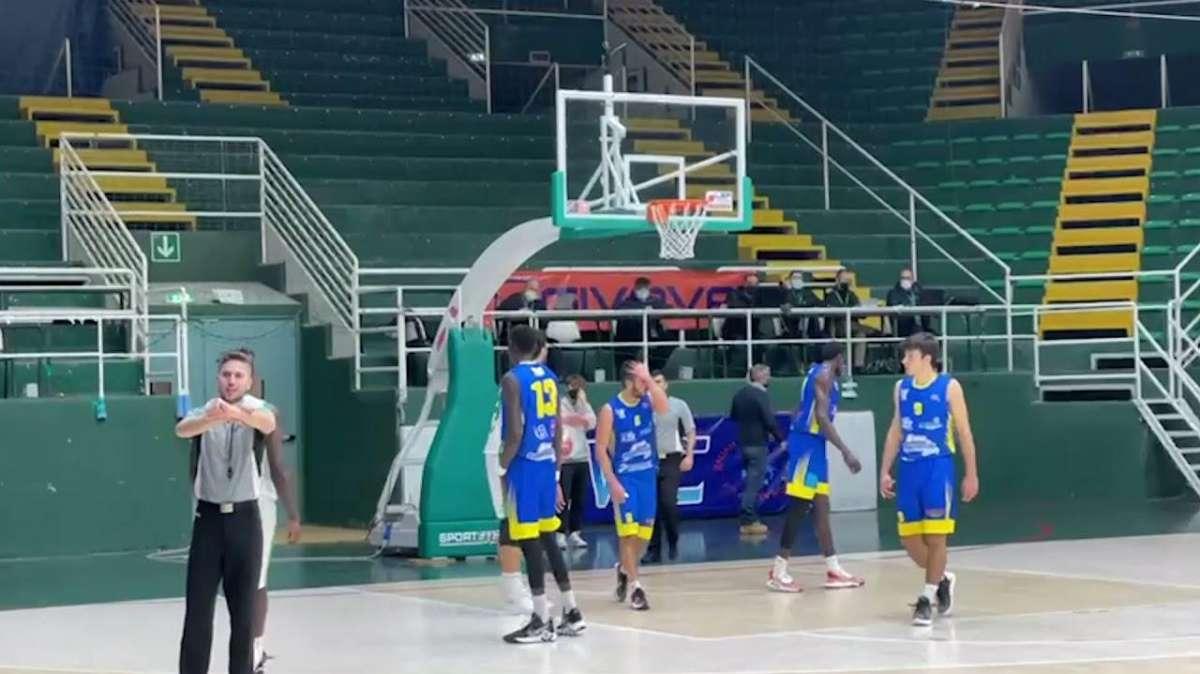 Del.Fes, piegata Caserta in Supercoppa 68 a 57: lupi avanti nella competizione 