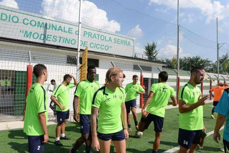 Il San Tommaso si scatena in amichevole: 7-2 all'Accadia, tripletta di Varricchio