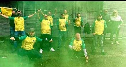 Avellino, tifosi del Den Haag con la terza divisa dei lupi. "Ci riabbracceremo presto"