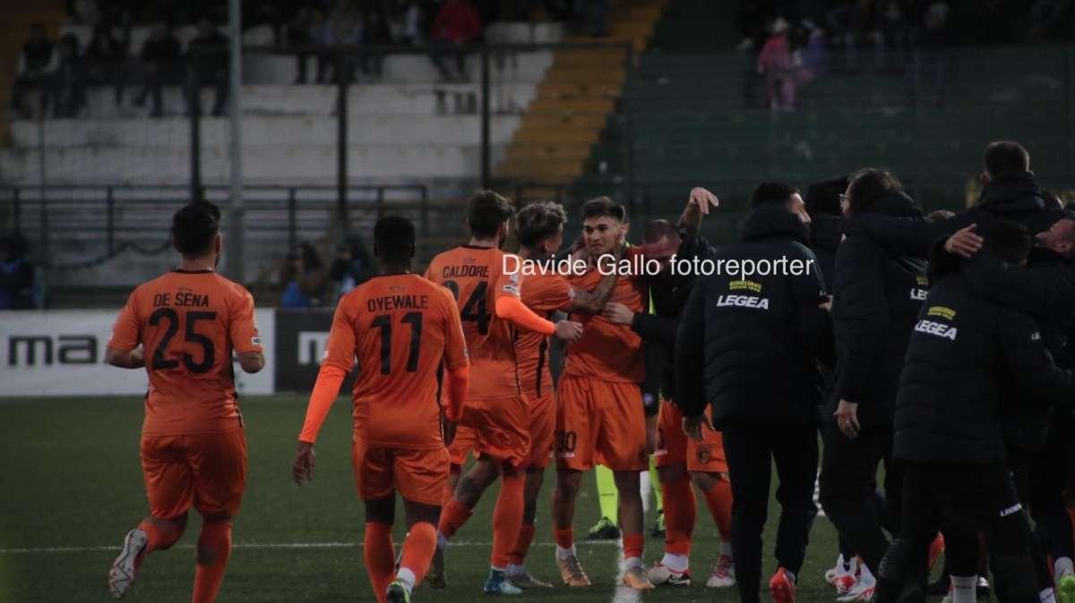 Avellino, Milani non è sfumato: si continua a trattare con l'Heracles. L'alternativa gioca nel girone C