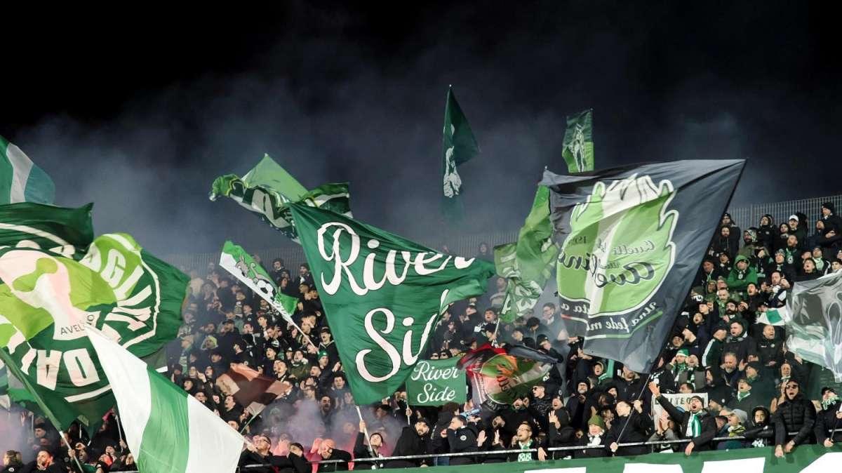 Avellino, chiude domani la fase di prelazione per gli abbonamenti. Da lunedì la vendita libera