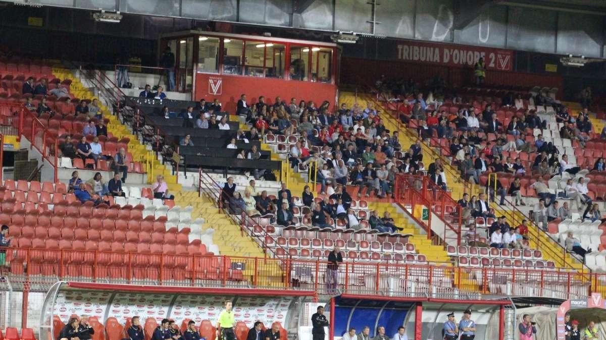 Gos: vendita libera dei tagliandi ai non residenti in Campania, ma si valuta di dedicargli un settore