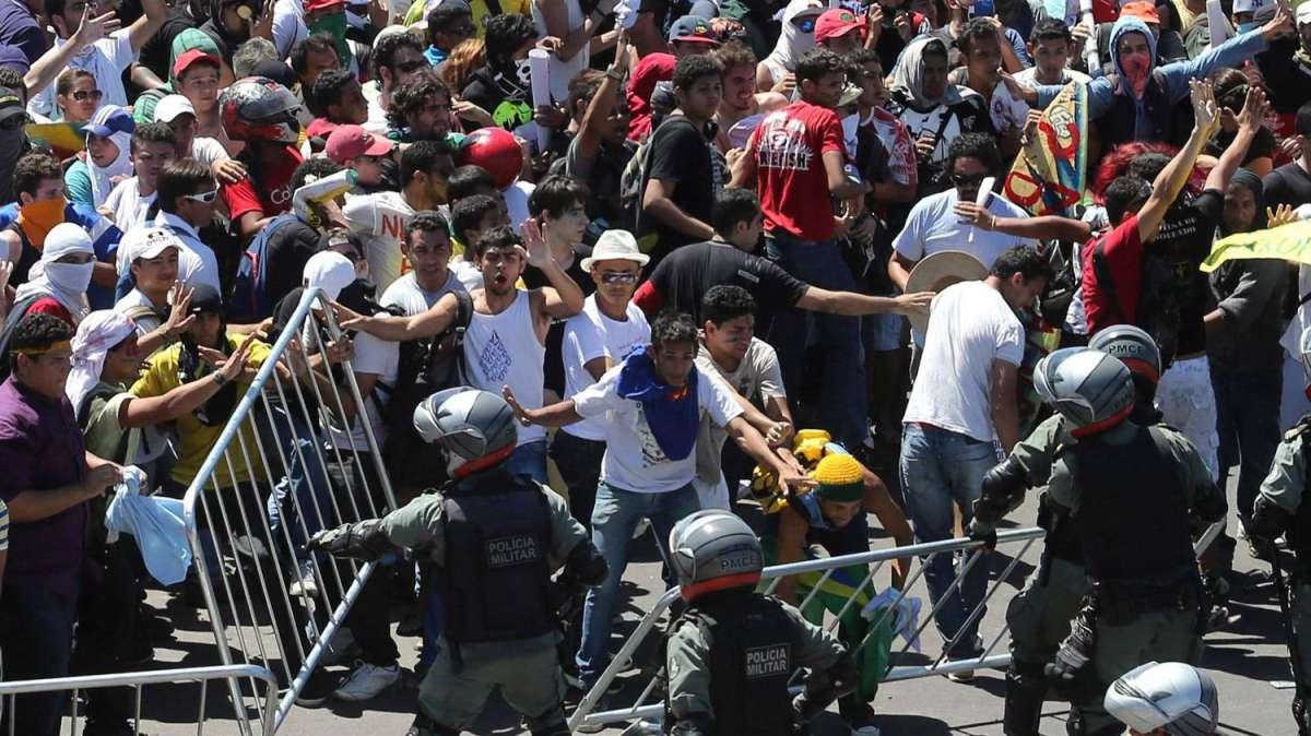 Cesena-Spezia, i tifosi liguri presentano un esposto contro la Polizia
