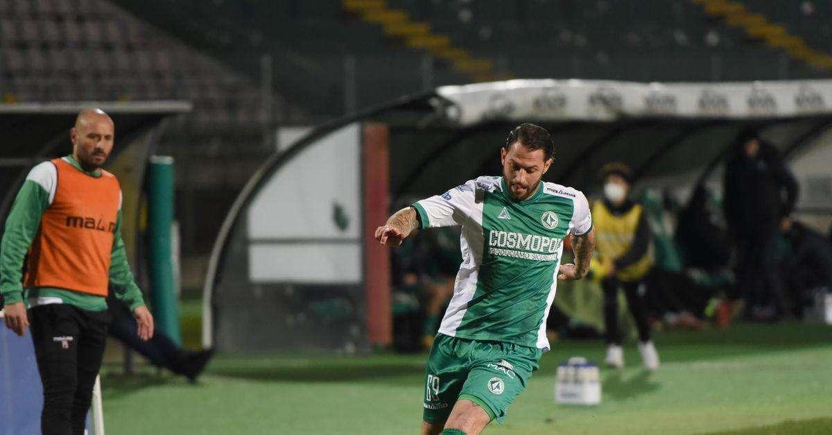 Avellino, Plescia influenzato. Si ferma Kragl, ancora differenziato per Maniero