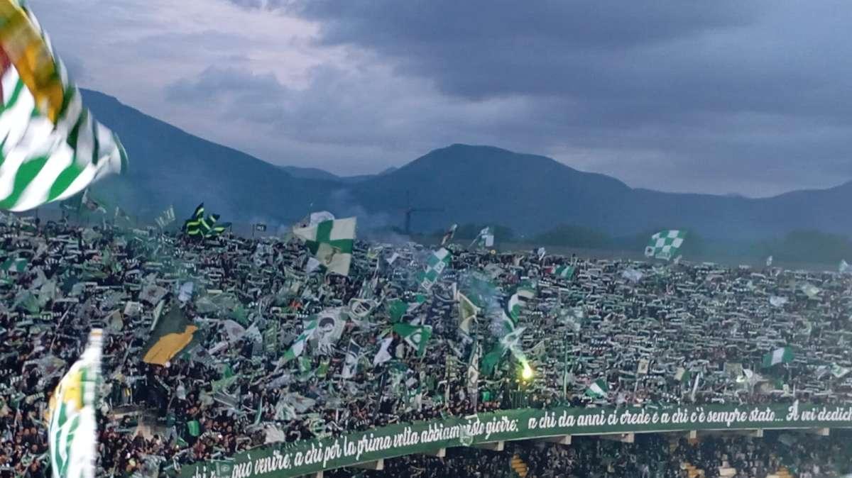 La Lega Pro celebra il Partenio-Lombardi nella top 3 degli stadi più affollati: oltre 136mila spettatori