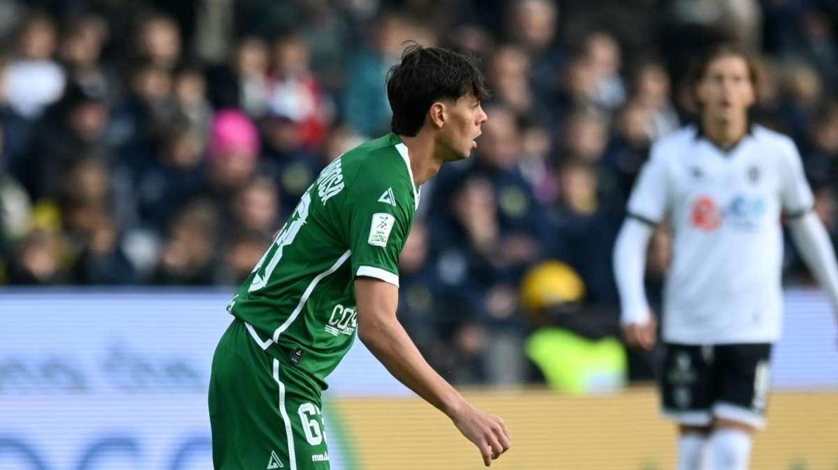 Avellino-Bari 2-0, le pagelle: Fontanarosa devastante, Russo è il calcio, Besaggio e Palumbo sbranano i galletti