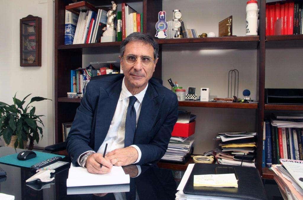 Il senatore Barbaro: "La cessione dell'Avellino alla IDC lascia perplessi". La vendita arriva in Parlamento
