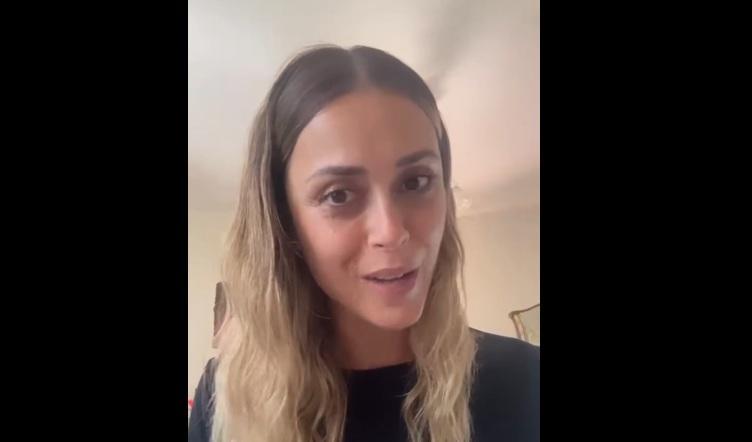 Fatima Trotta conduce la presentazione in Piazza: "Tutti sotto lo stesso cielo"