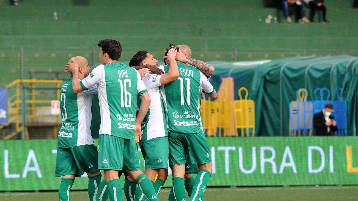 Mercato in uscita: il Novara segue tre biancoverdi, Maniero vuole la Turris ma l'intesa è complicata. Il punto