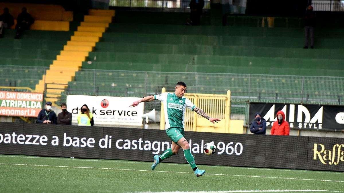 Murano: "L'Avellino deve sempre vincere, ho voglia di riscatto. Ho sentito De Vito, è molto carico"
