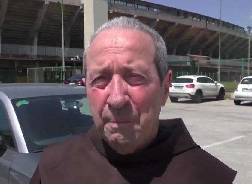 L'Avellino ricorre anche ai Santi: Padre Giacinto benedice la squadra