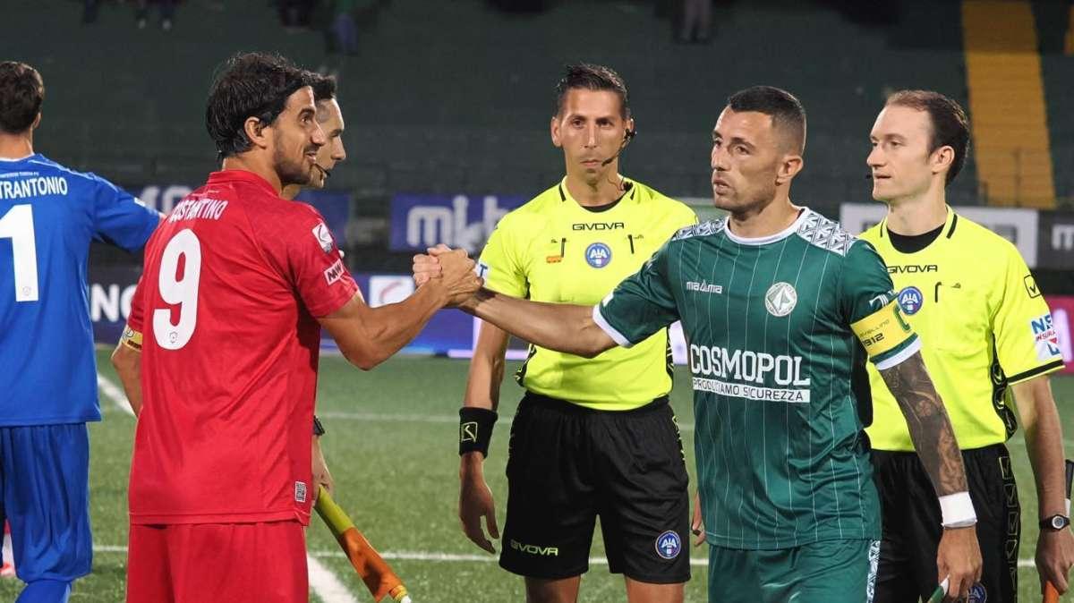 V. Entella - Avellino affidata a Silvestri di Roma 1. Un precedente coi biancoverdi 