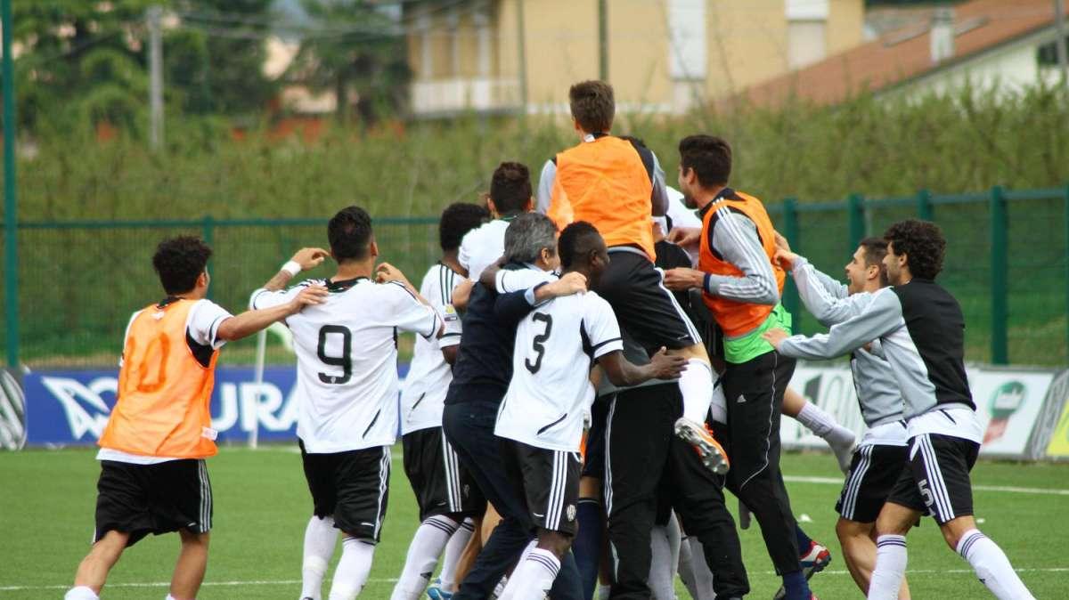 Il Cesena sbanca Latina e vola in Serie A