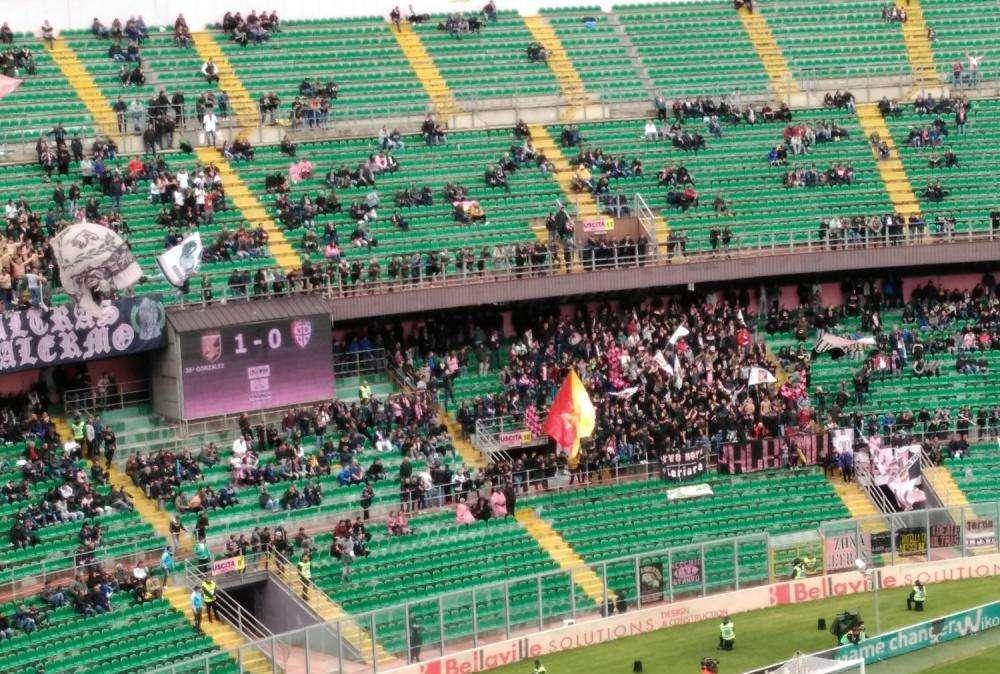 Daspo per un tifoso del Palermo: sabato ha tentato un'invasione di campo