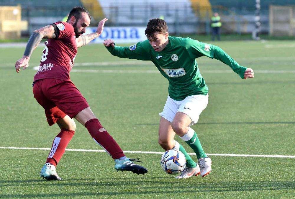 Avellino, ecco i convocati per la doppia sfida sarda: rientra Parisi, prima chiamata per Omohonria