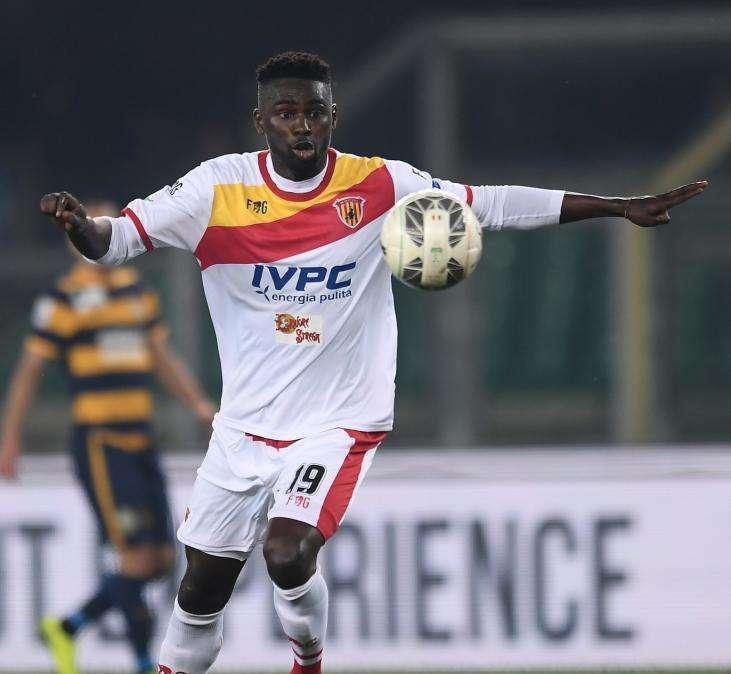 Cissè sempre più vicino all'Avellino: l'attaccante in arrivo da Benevento