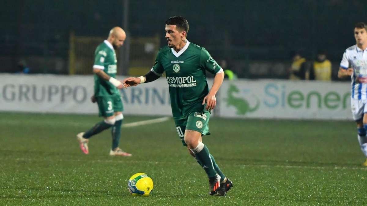 CdS - "Blitz del Taranto. Biancolino cade dopo sei vittorie". Tutti bocciati 