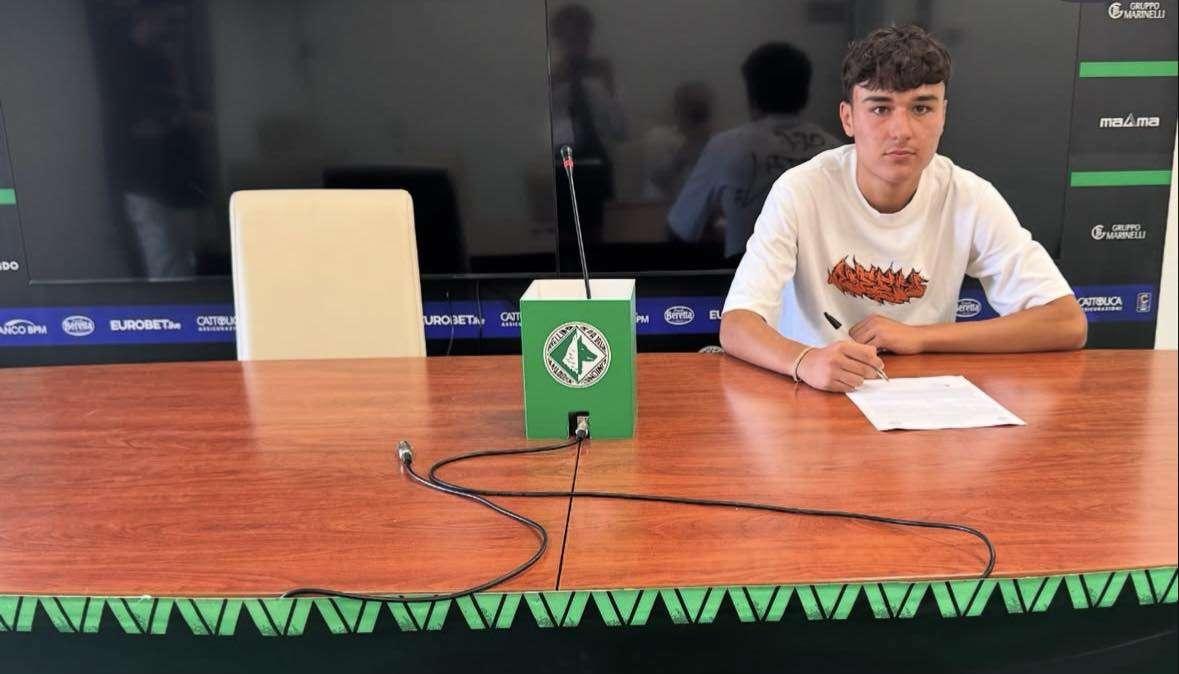 Avellino, arriva la firma del giovane 2007 Francesco Santoro