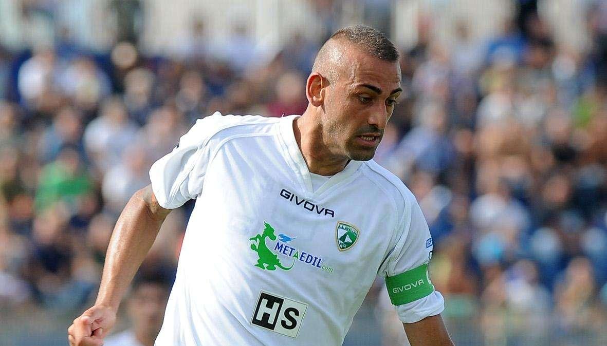 Il gol di Castaldo è per... Pisacane