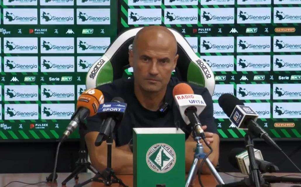 Monza, Bianco: "L'Avellino ha messo più voglia e cattiveria. Ha meritato di vincere. In questa categoria si vince così, dobbiamo capirlo"