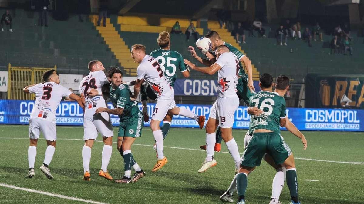 GdS - "Avellino, grande cinquina, Pazienza adesso è terzo. Il Catania affonda ancora"