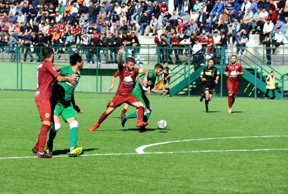 L'Avellino cala il settebello: 2-1 col Budoni, ma il Lanusei ha ripreso a correre (+5)