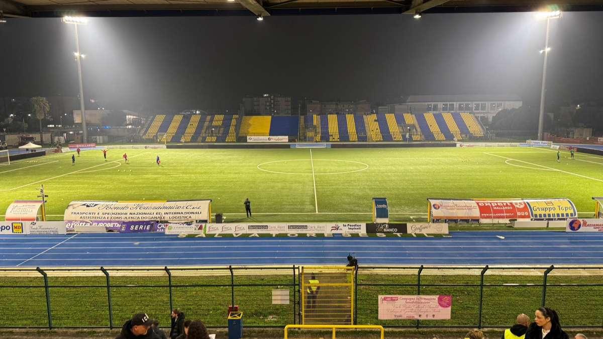 Remuntada nella ripresa e poker al Giugliano (2-4): l'Avellino vola ai quarti di finale di Coppa Italia