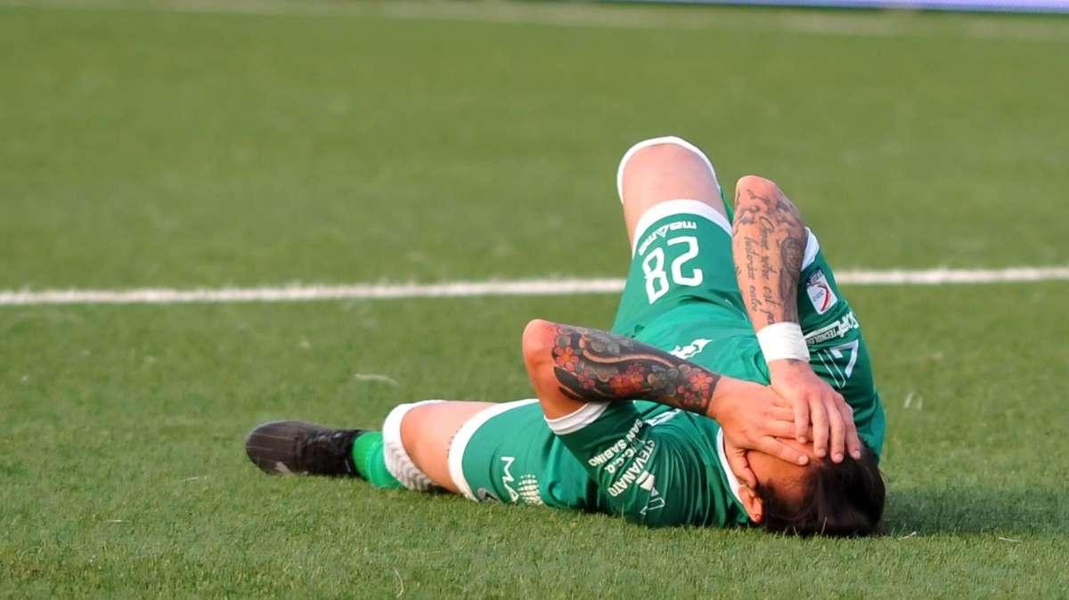 Luigi Silvestri: "Non è niente di grave. Tutto a posto lupi, mi riposo un poco"