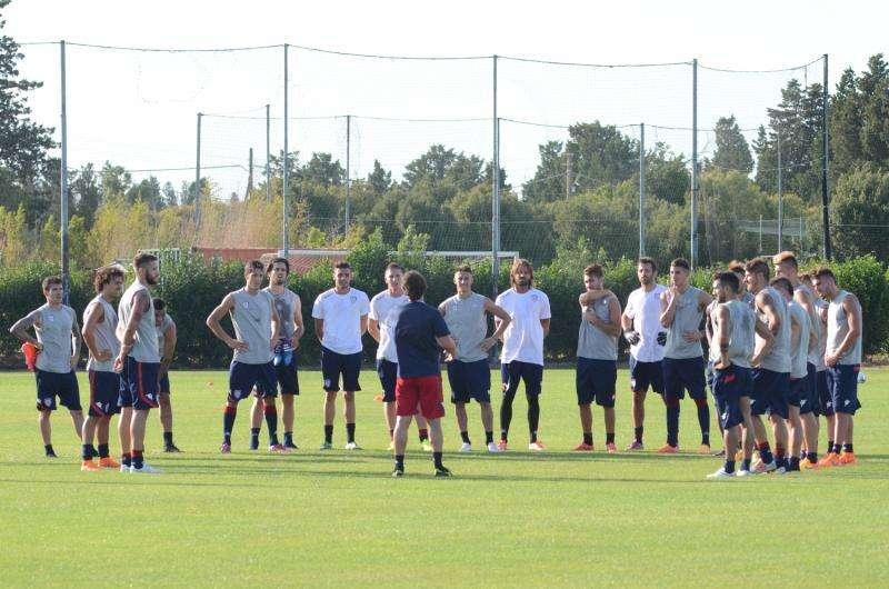 Seduta pomeridiana ieri per il Cagliari, Barreca ancora assente