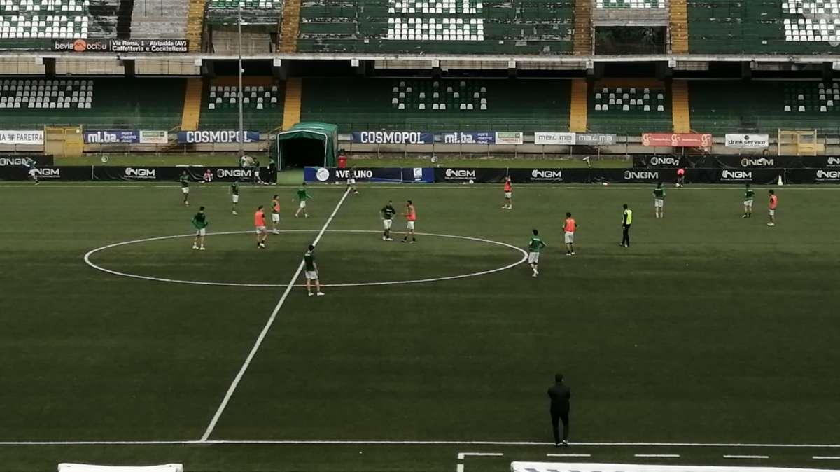 Allenamento mattutino, tutti disponibili; a parte solo Cionek