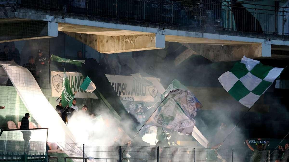 Indagini a carico di tifosi dell'Avellino: buone notizie per gli imputati
