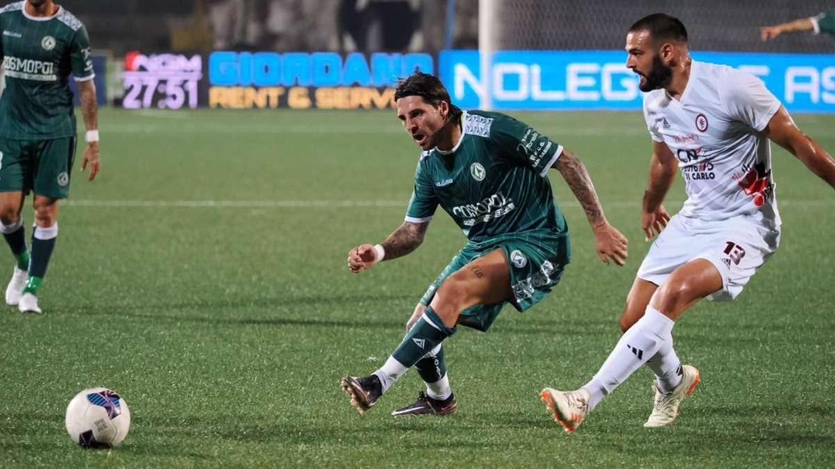 Monopoli-Avellino 0-1, fine primo tempo: Patierno sblocca, ma lupi troppo timorosi