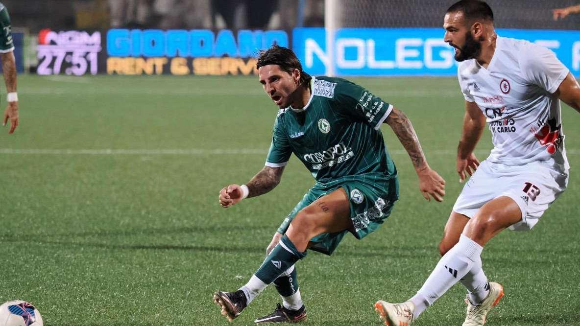 Avellino, finalmente! Battuto il Foggia con super Patierno (2-1)