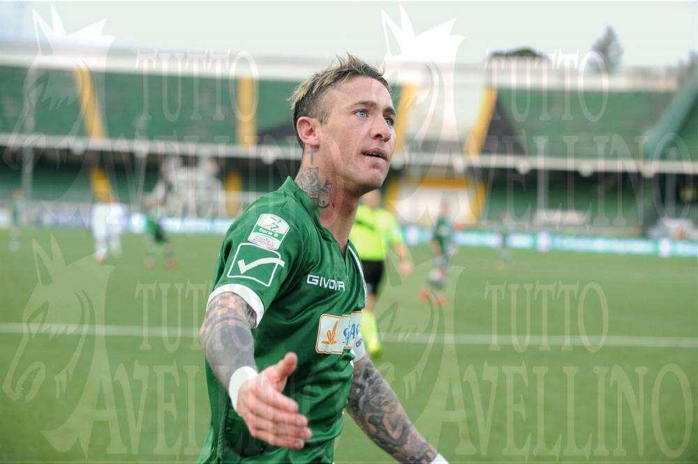 La Salernitana banchetta sul cadavere del lupo, un lupo senza forze e che ora non ulula 