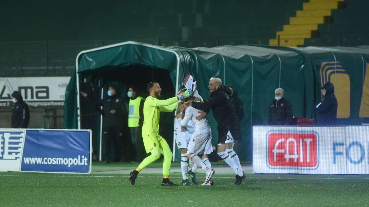 VIDEO - Gli highlights di Avellino-Ternana 1-2