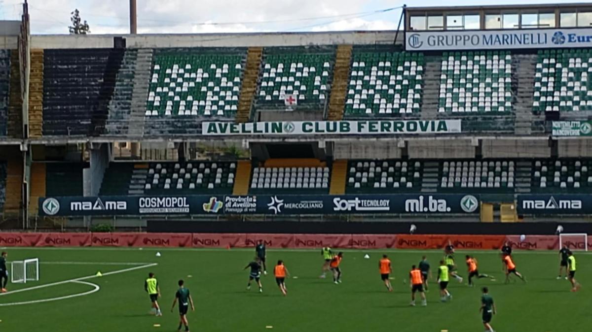 Avellino, sabato di riposo: la preparazione riprenderà domenica