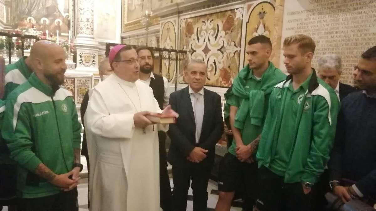 D'Agostino: "Doveroso venire a Montevergine, verremo a piedi in caso di B. Pronti all'aumento della capienza dello stadio"