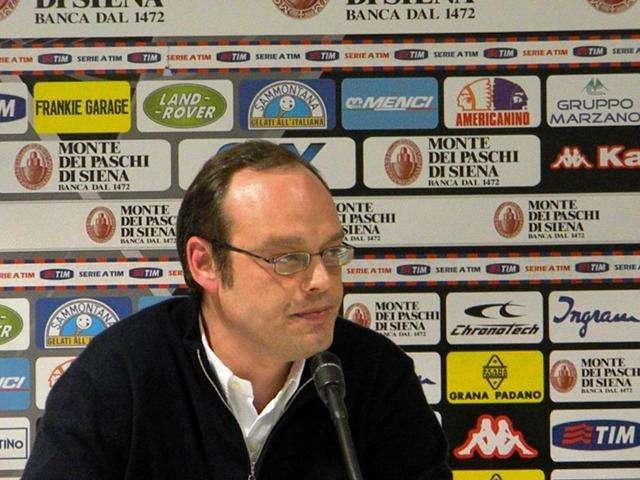 Siena, arrivano le prime sanzioni