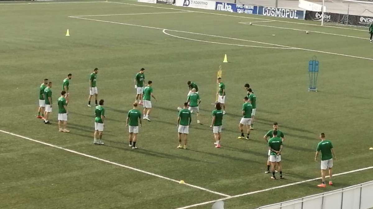 Squadra subito in campo questa mattina, Pazienza mantiene chiuse le porte