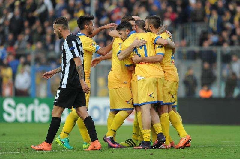 La 24esima giornata di B: vince il Frosinone, pochi movimenti in coda