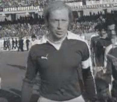 Domani all'US Avellino Store sarà presentata la maglia commemorativa dedicata ad Adriano Lombardi