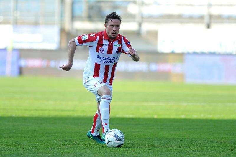 Tmw: "Avellino e Salernitana su un mediano del Vicenza" 