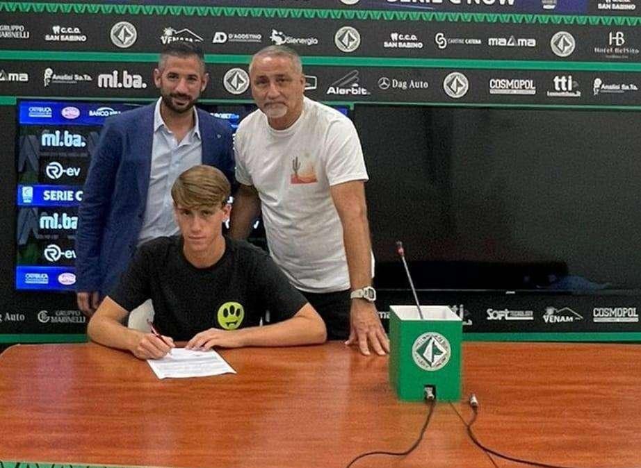 Youth Avellino, firma un giovane proveniente dalla Scuola Calcio Vincenzo Riccio